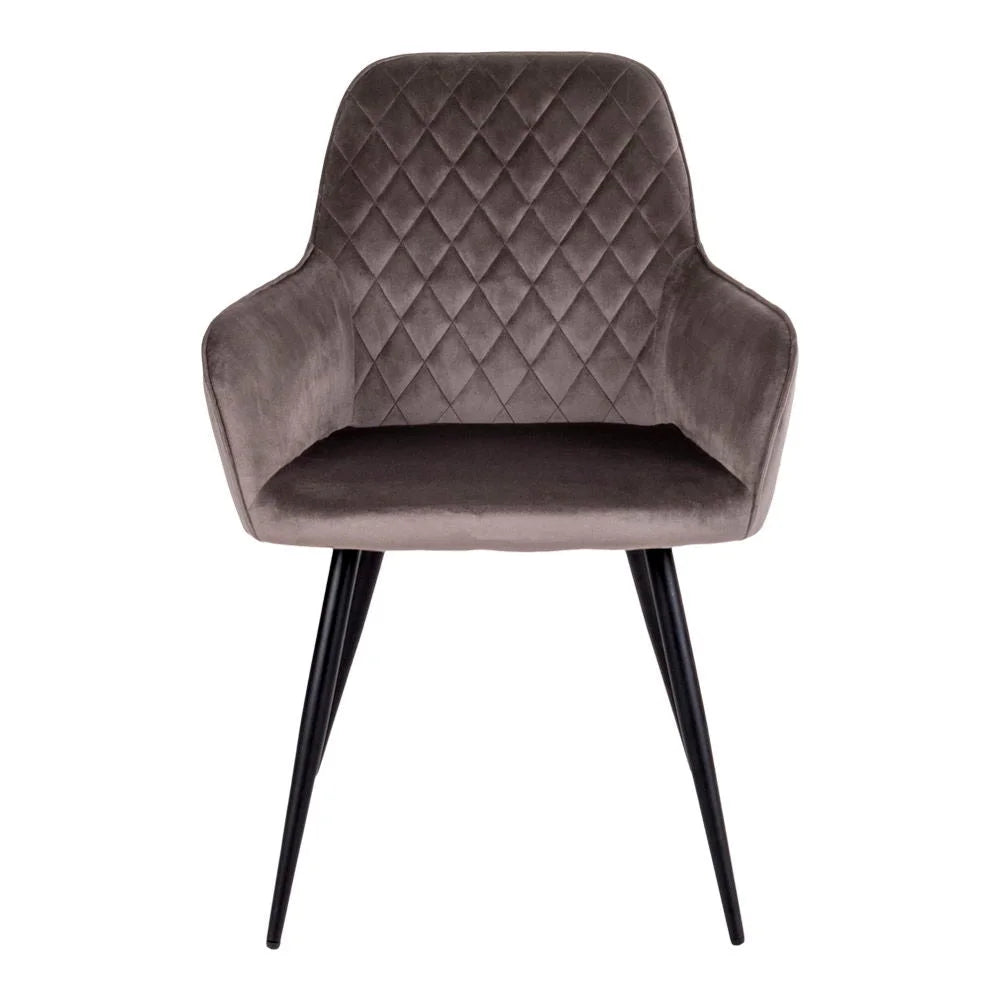 Chaise de salle à manger en velours taupe avec capitonnage à diamant et pieds en métal noir