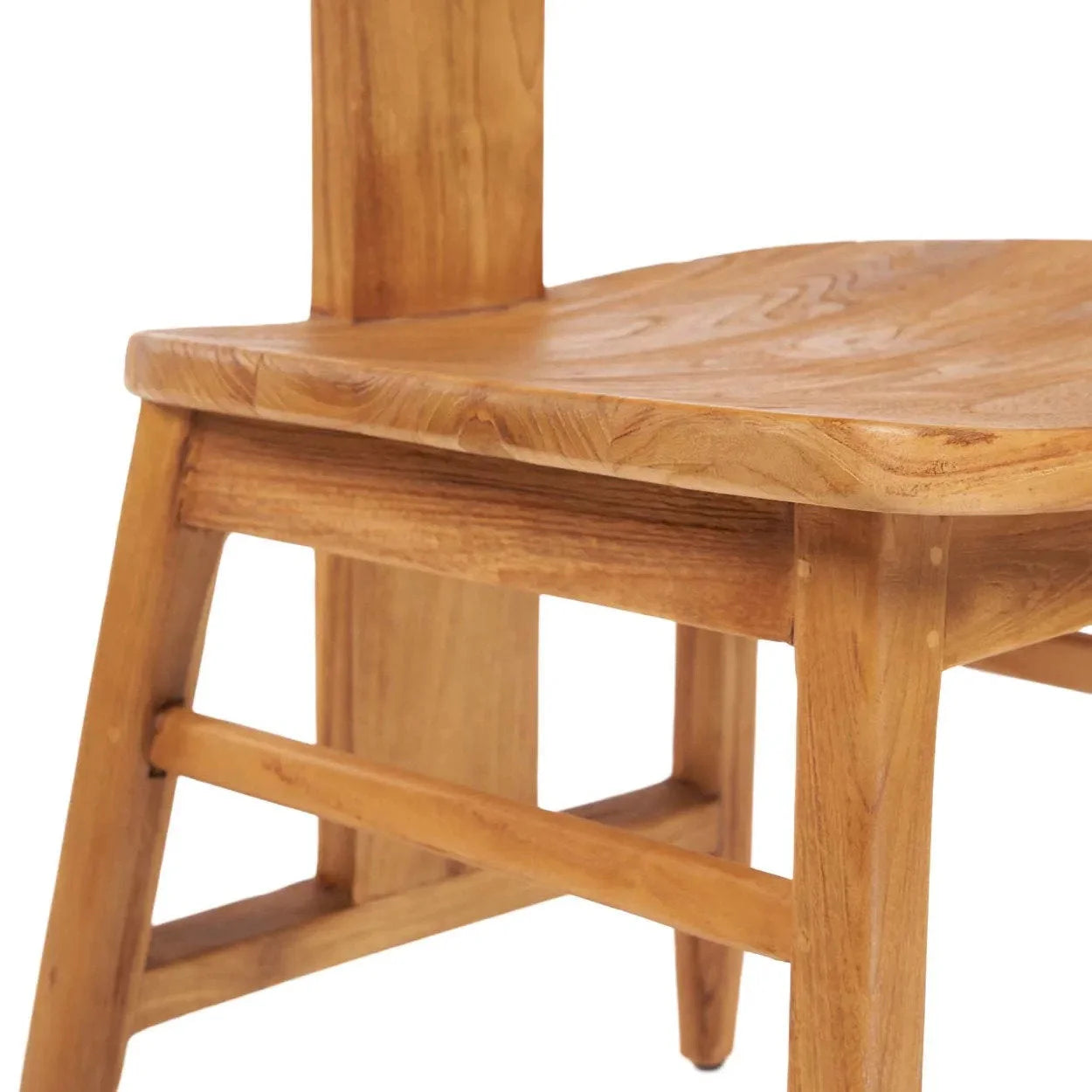 Chaise en teck naturel avec assise courbée et piètement compas renforcé