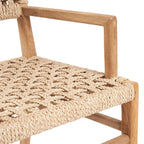 Chaise en teck recyclé avec siège en corde tressée et accoudoirs naturels
