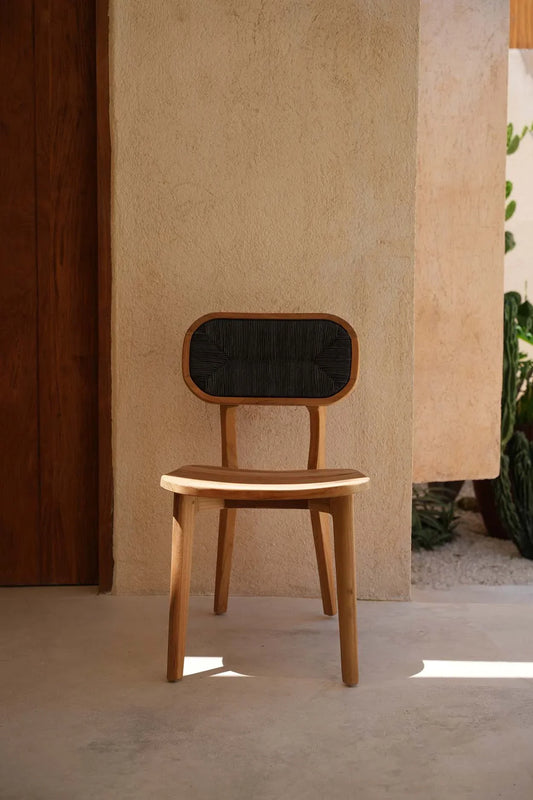 Chaise en teck recyclé avec dossier corde noire 80 cm