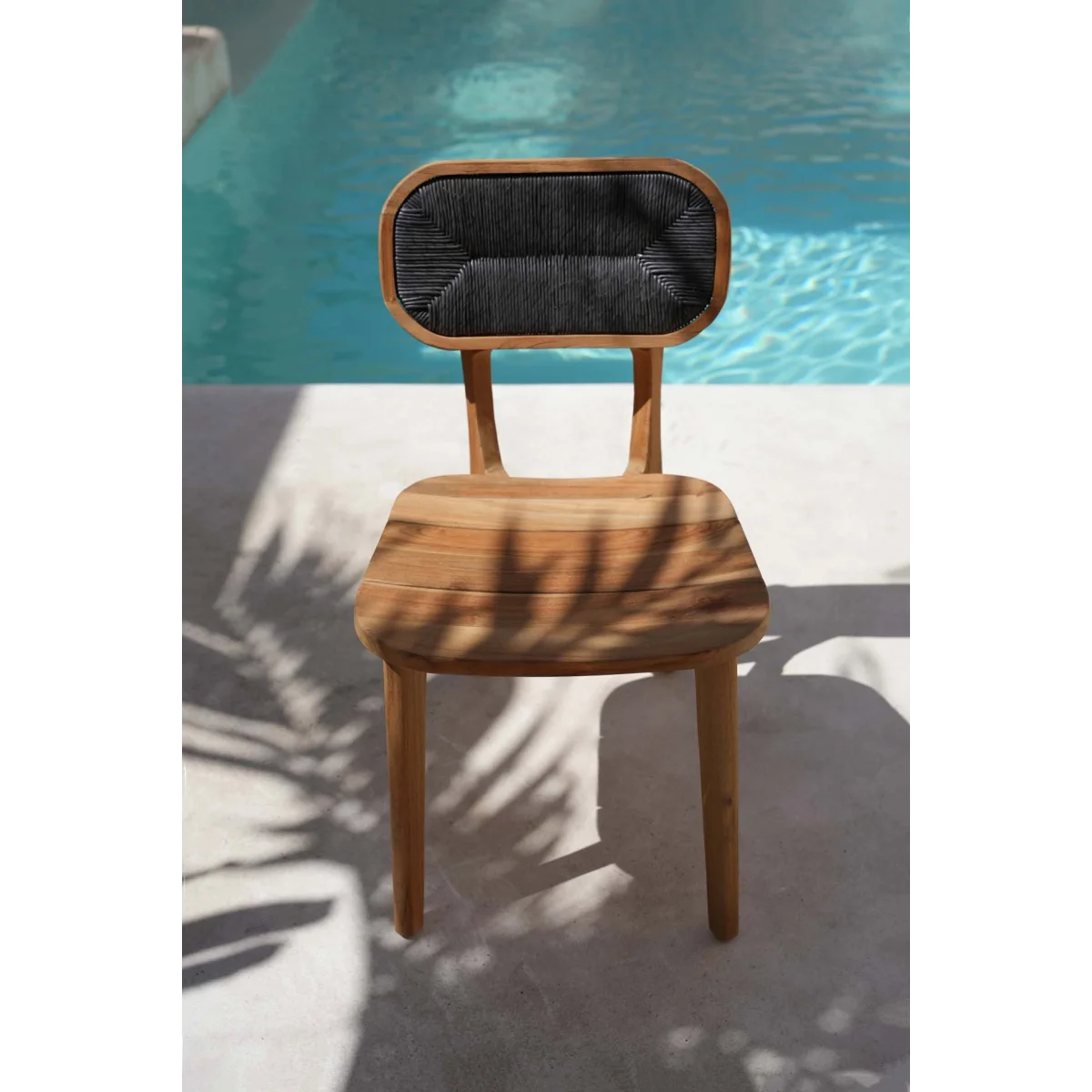 Chaise en teck recyclé avec dossier corde noire 80 cm