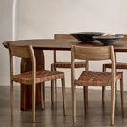 Lot de 2 chaises salle à manger en teck et cuir tressé cognac