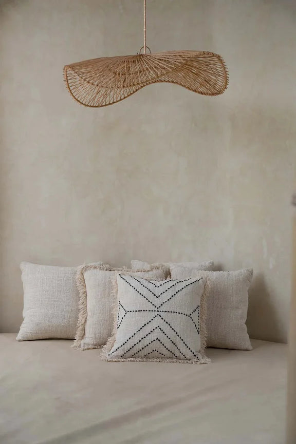 Lanterne suspendue en paille tissée Le Chapeau Pendentif Naturel L
