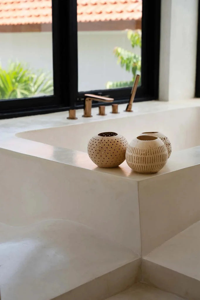 Vases sphériques décoratifs pour Le Coconut Spot Naturel