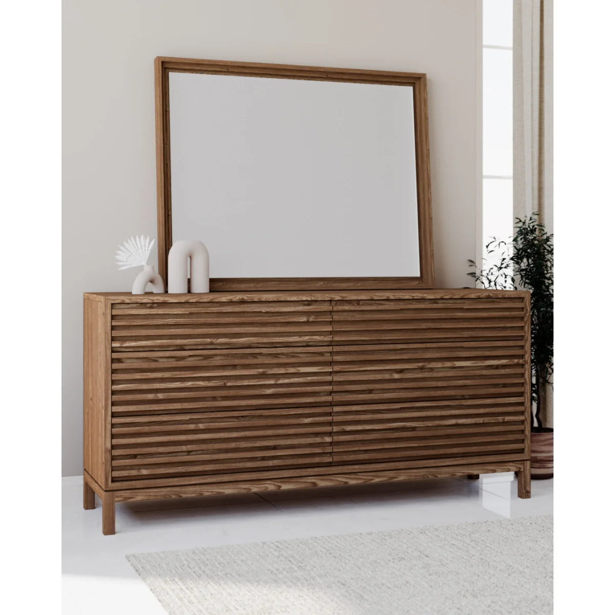 Commode en frêne massif avec portes lattes horizontales roux et miroir rectangulaire, 173x46 cm