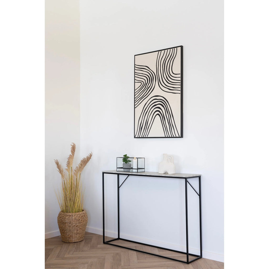 Console rectangulaire aspect travertin et métal noir avec œuvre d’art moderne