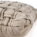 Coussin décoratif carré en lin naturel beige tressé façon panier texturé