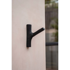 Crochet mural en teck noir avec crochet en forme de branche pour porte-manteaux