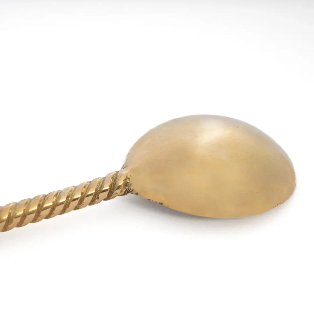 Cuillère à salade en forme de palmier avec manche torsadé en or, élégant et unique