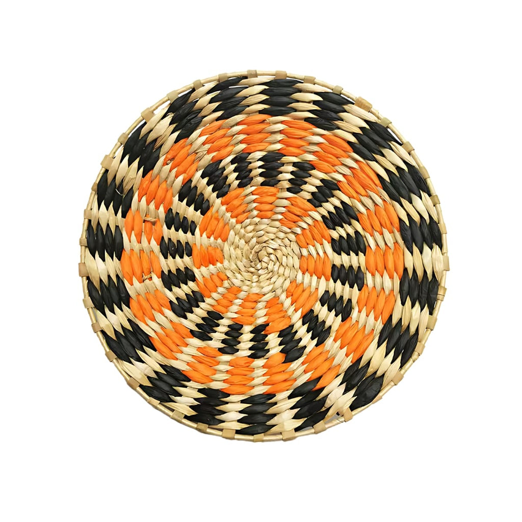 Déco murale en rotin orange noir