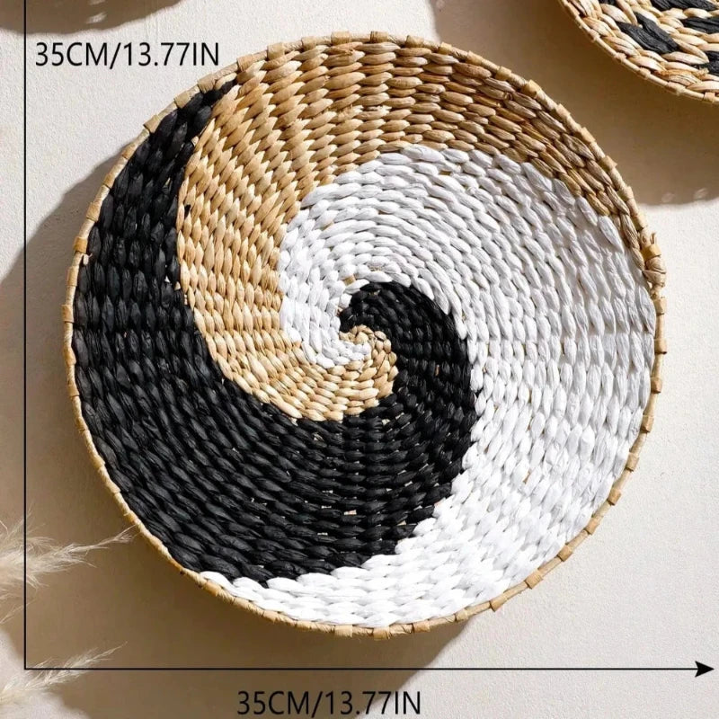 Déco murale en rotin tressé blanc noir variante 1