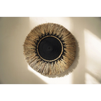Décoration murale ronde en raphia noir et macramé naturel de 60 cm