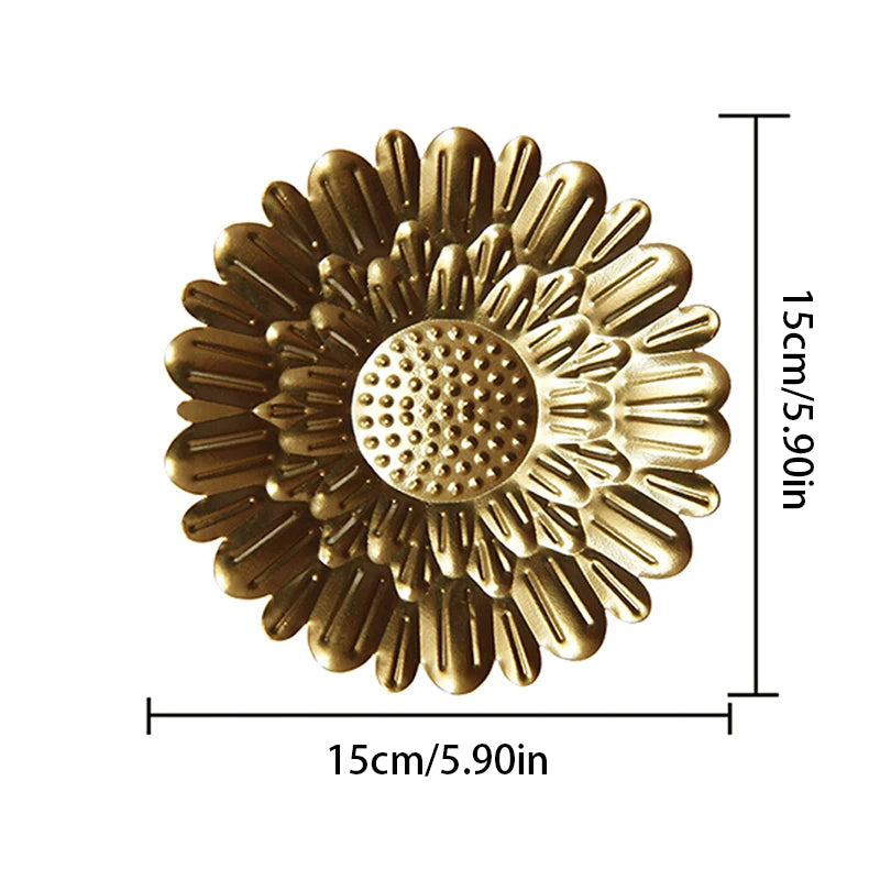 Décoration murale ronde dorée en métal variante 2 taille petit