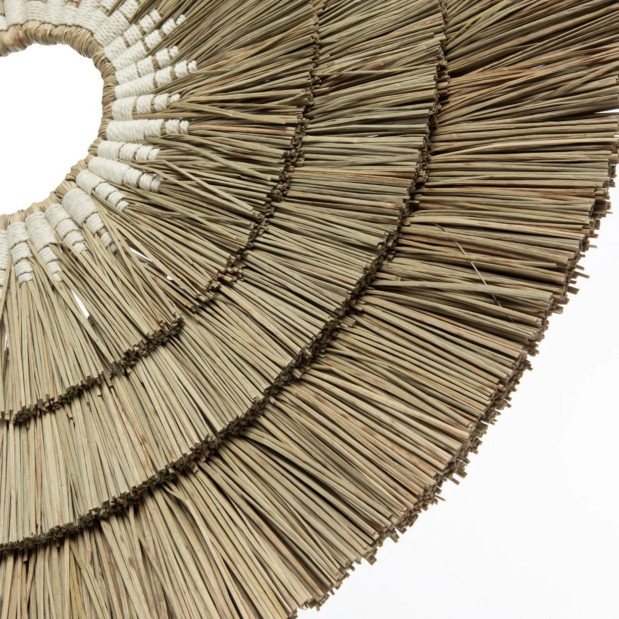 Décoration murale ronde en jonc de mer et coton blanc naturel, diamètre 75 cm