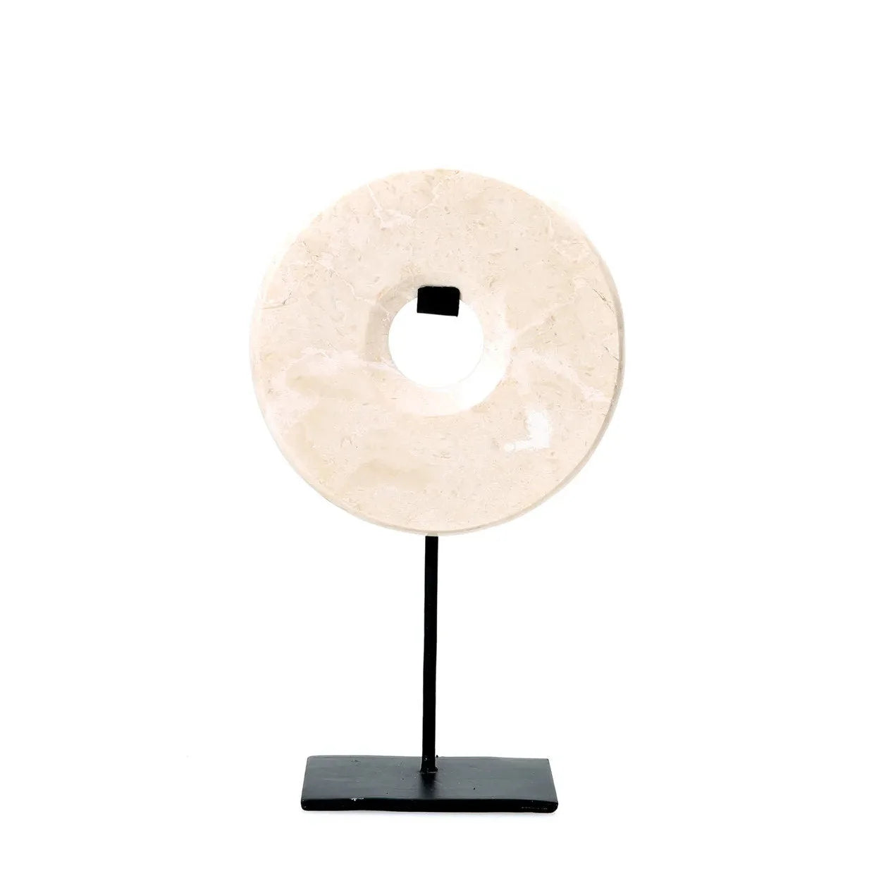 Disque décoratif en marbre blanc texturé sur socle métal noir, H35 cm