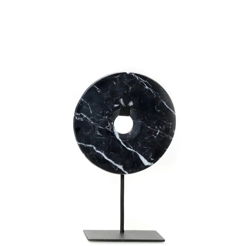 Disque décoratif en marbre noir sur socle – Ø35 cm