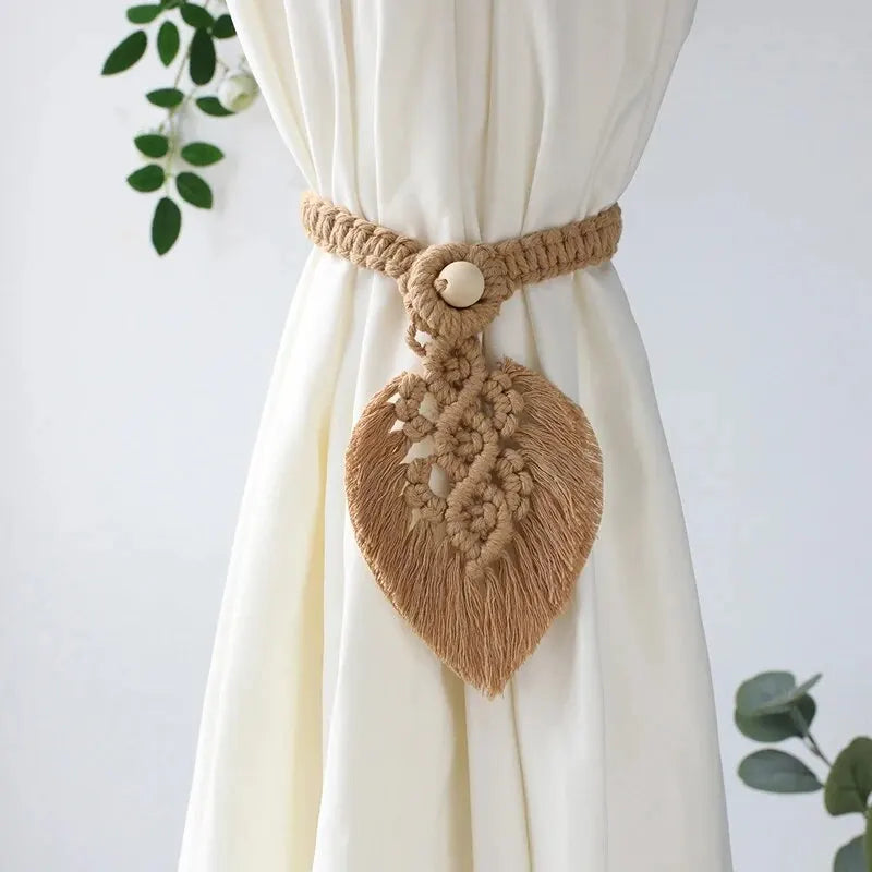 Embrasse rideau feuille en coton avec perles en bois.
