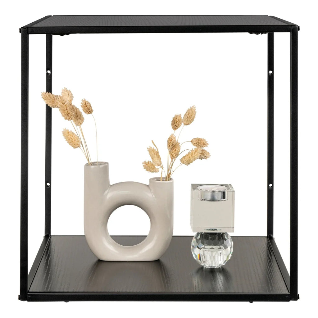 Vase céramique crème avec découpe circulaire, épi de blé doré, sur étagère murale cube 36x36x36 cm