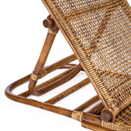 Fauteuil bas pliant en rotin miel, dossier réglable et repose-pieds