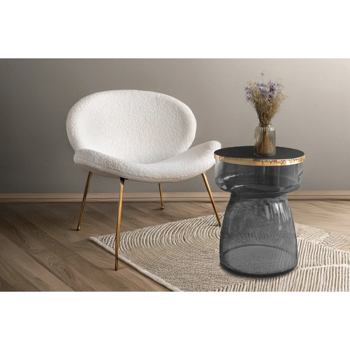 Fauteuil lounge bouclé écru avec pieds dorés en forme de coquille, lot de 2