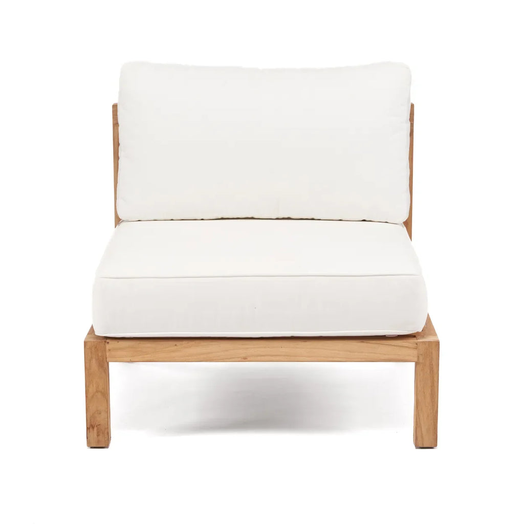 Fauteuil modulaire en teck recyclé blanc avec cadre en bois et coussins blancs
