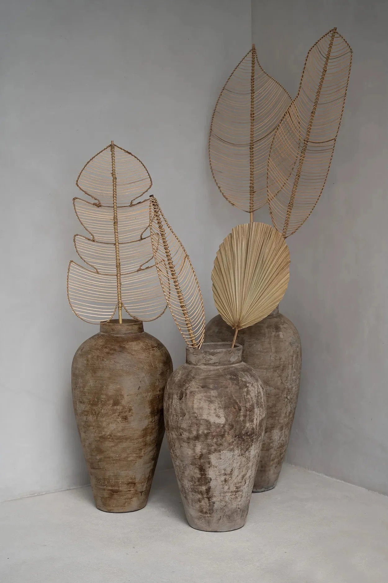 Vases hauts en rotin ajouré avec feuilles séchées décoratives naturelle H120 cm