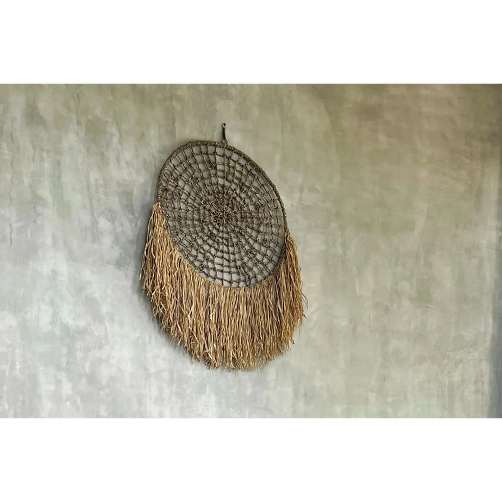 Attrape-rêves mural rond en raphia et jonc de mer naturel avec franges
