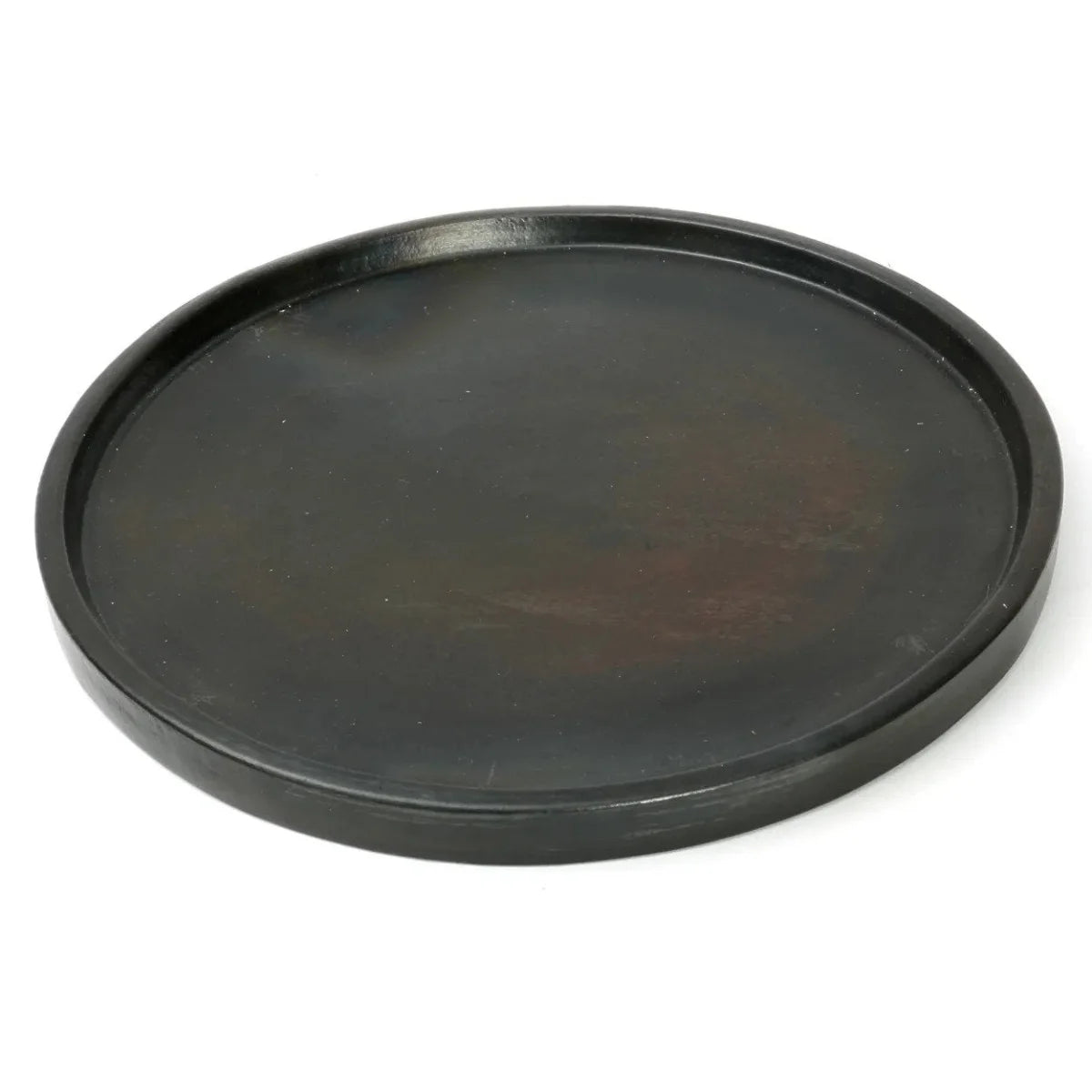 Plateau en terre cuite noire brûlée de 30 cm avec rebord ovalé en bois brun foncé