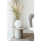 Vase céramique blanc à stries horizontales subtiles avec herbe déco artificielle beige sable et vert olive, lot de 2 tiges H130 cm