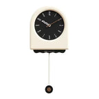 Horloge à pendule moderne fond blanc