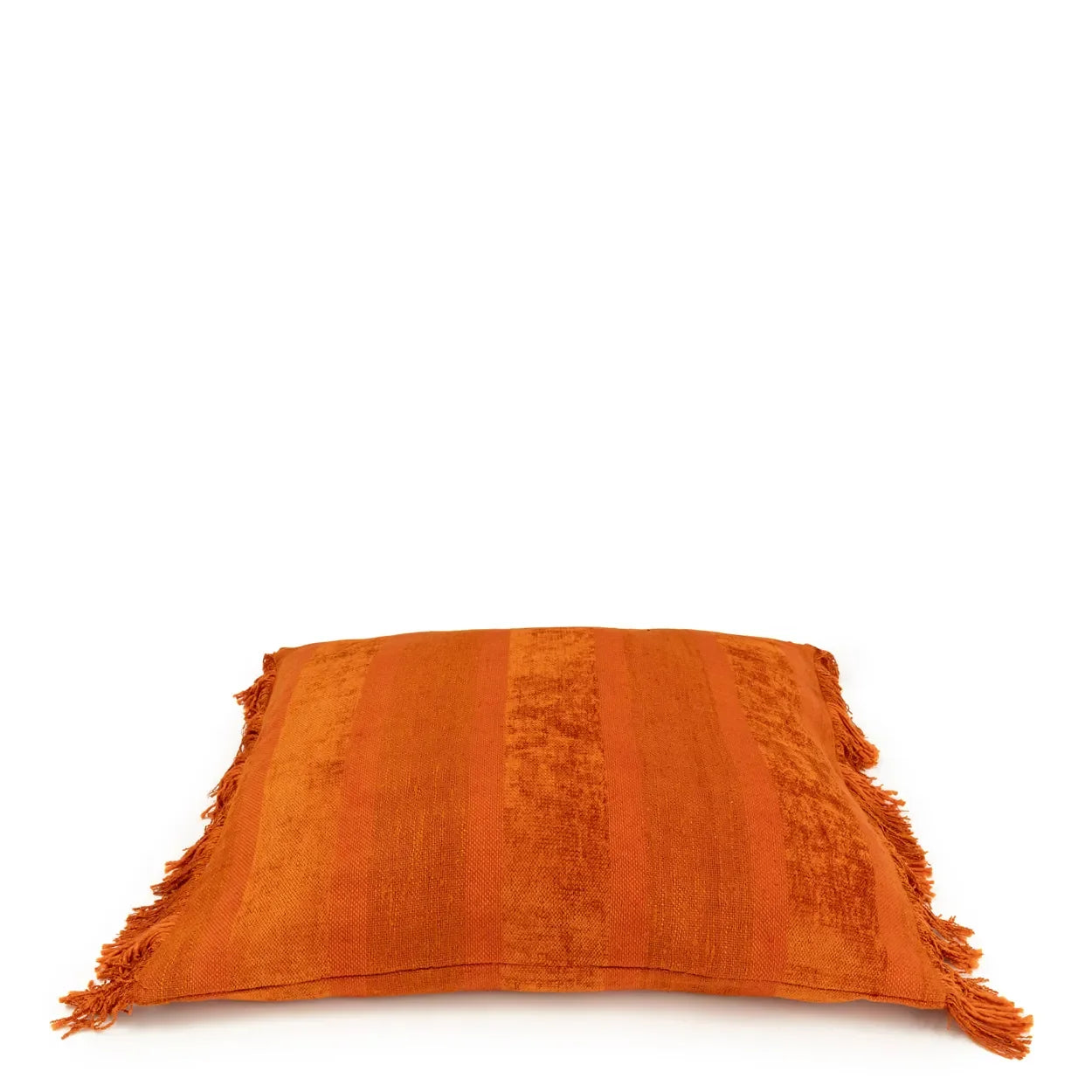 Coussin carré en velours rouille avec franges orange de 60x60 cm