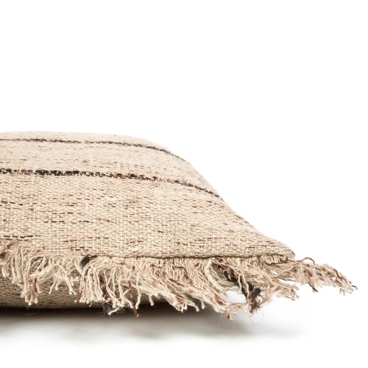 Coussin en coton beige noir avec franges, rayures et tissage 60x60 cm