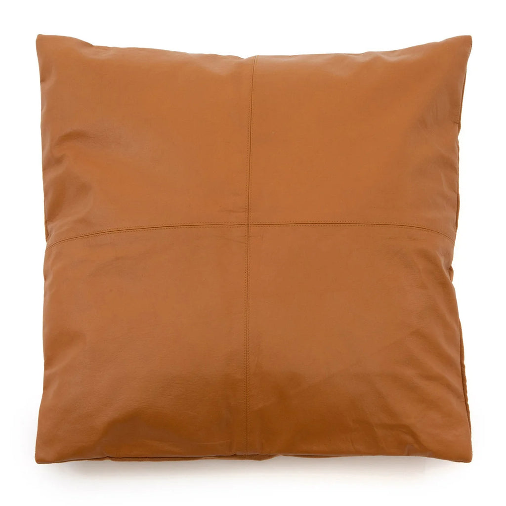 Coussin en cuir camel carré 60x60 cm avec coutures en quadrants