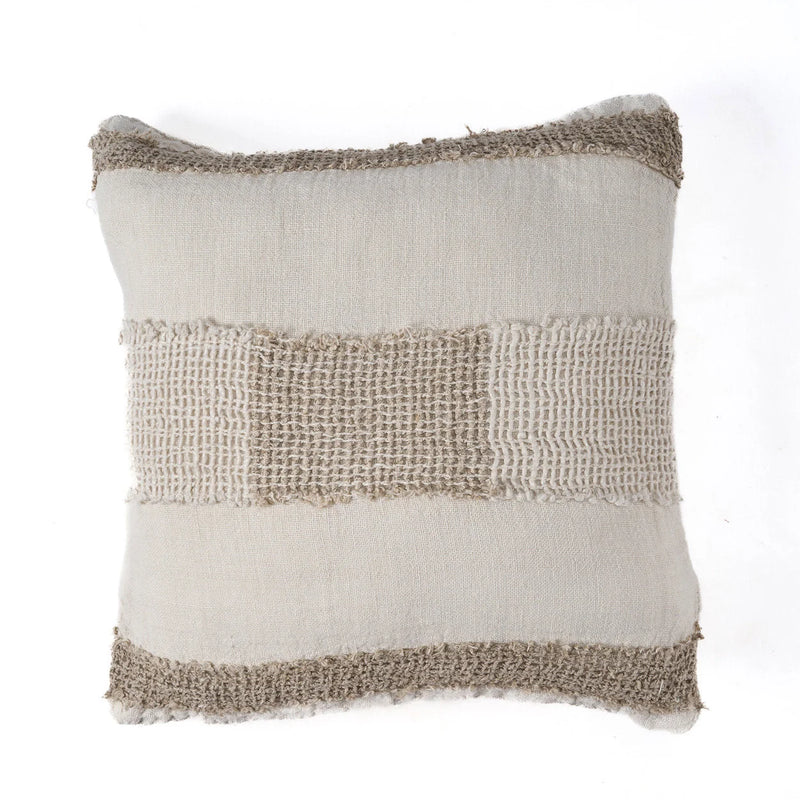 Housse de coussin en lin texturé écru et beige naturel