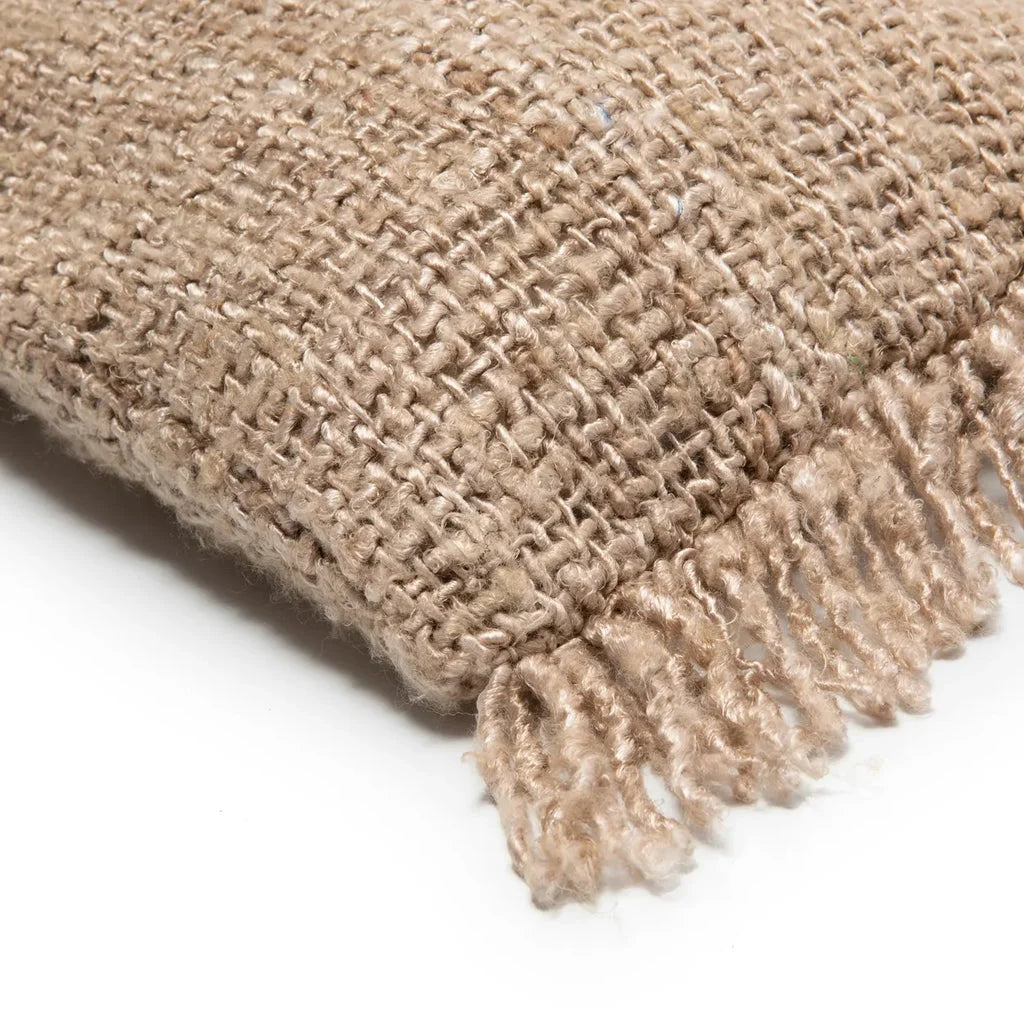 Tout en beige, jeté tissé avec franges pour la housse de coussin Oh My Gee 30x50