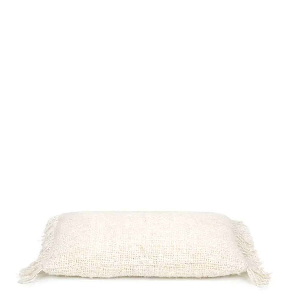 Coussin rectangulaire tissé avec franges, modèle Oh My Gee Crème 30x50 cm