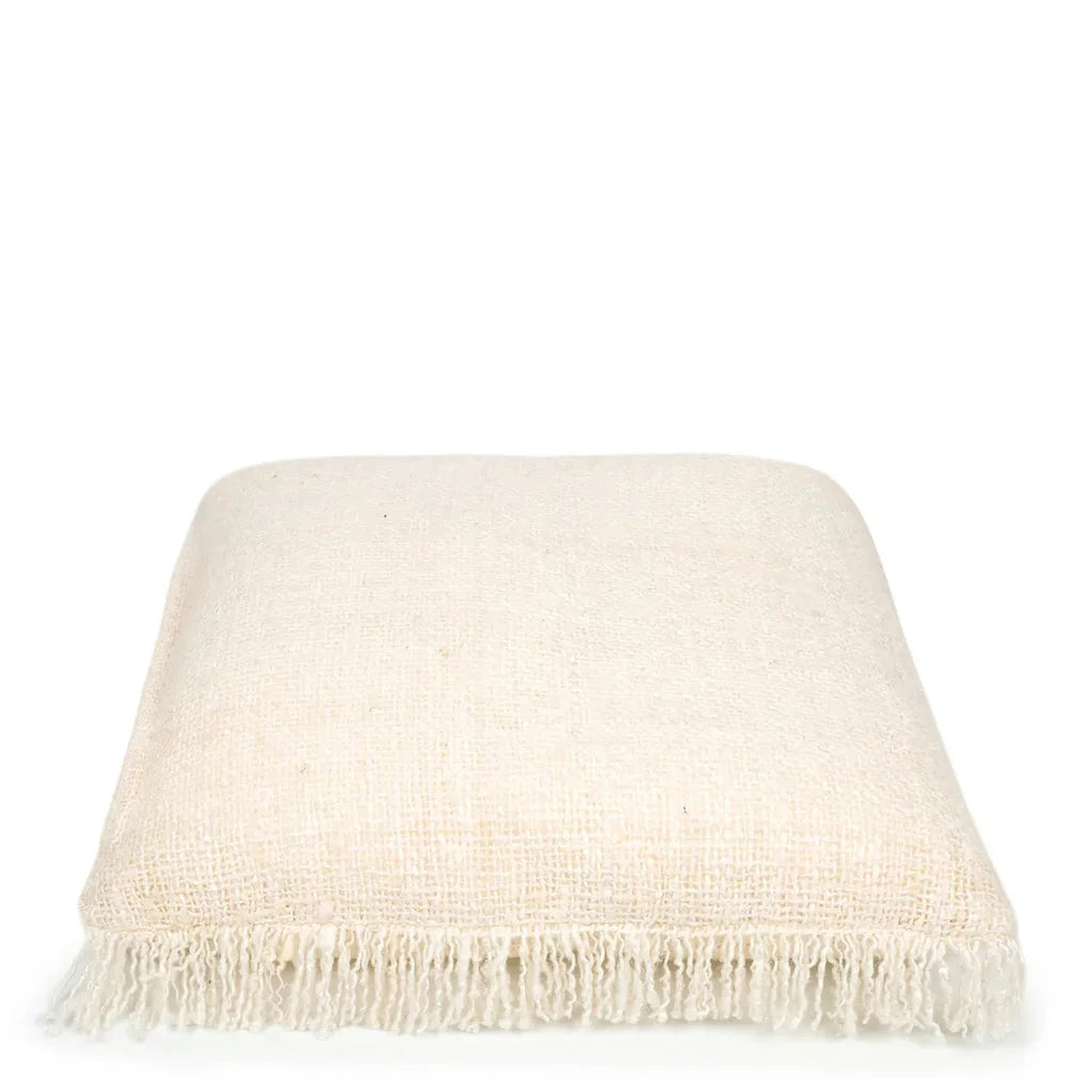 Plaid beige à franges, parfait pour le coussin Oh My Gee en 60x60 cm