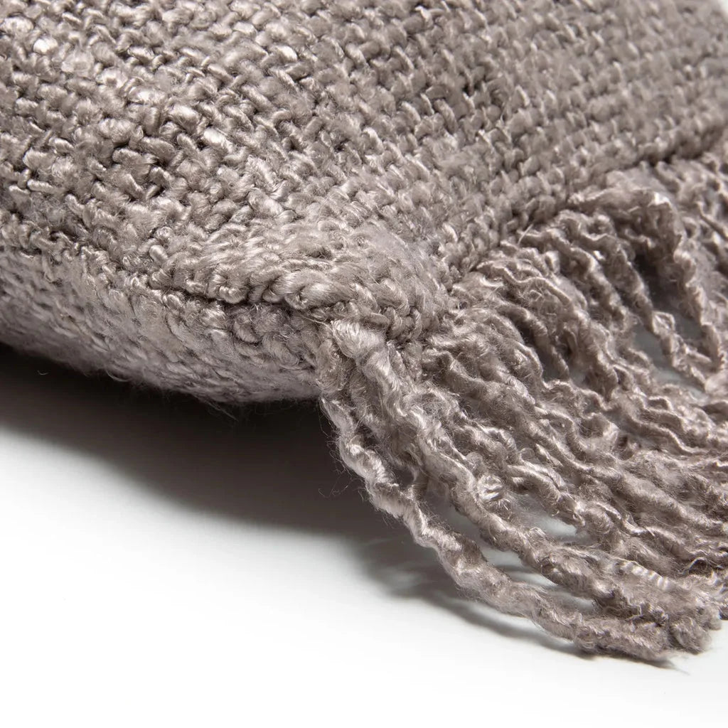 Coussin gris perle tissé avec franges, La housse de coussin Oh My Gee 35x100_40
