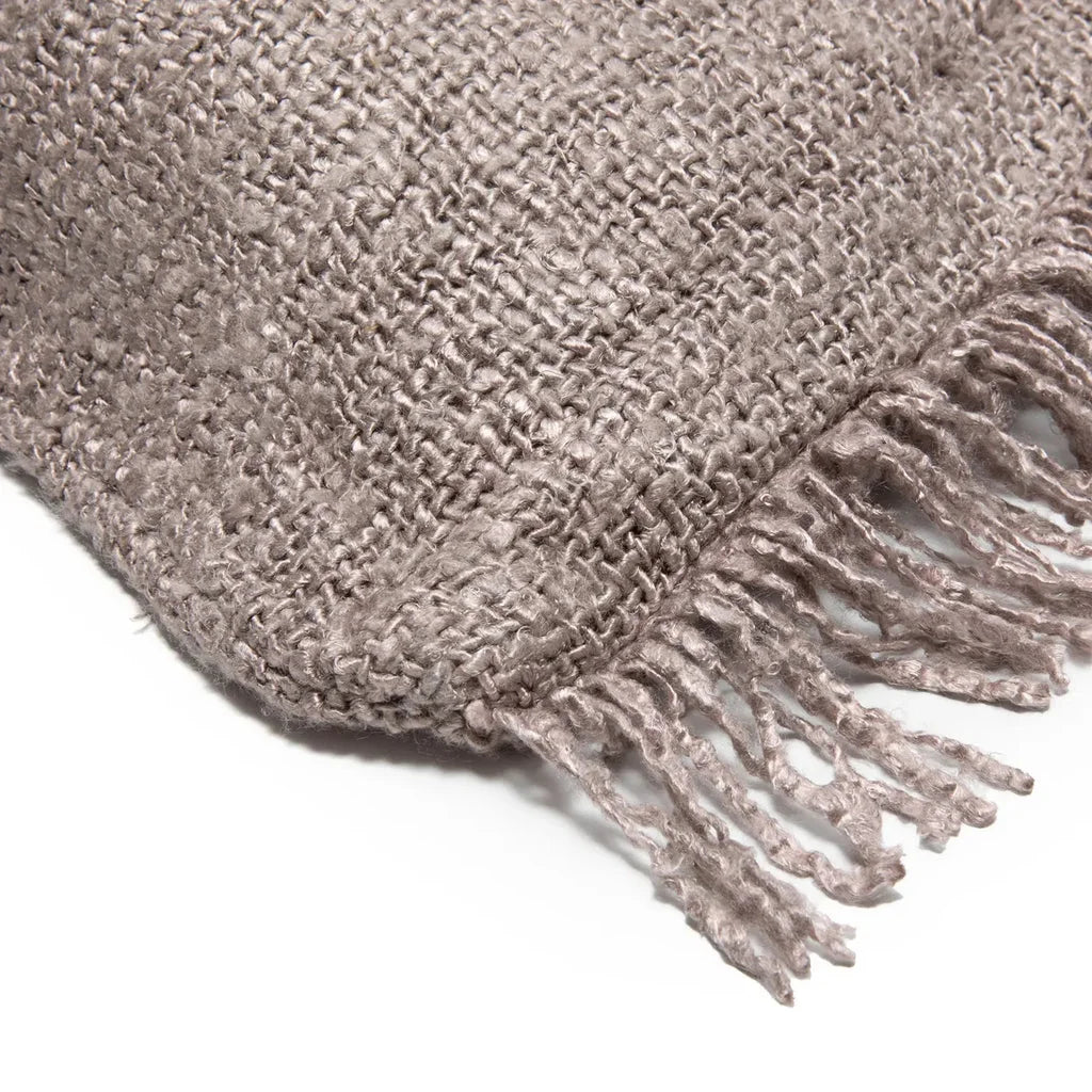 Coussins en texture frangée et tissée de la housse Oh My Gee Gris perle 60x60_40