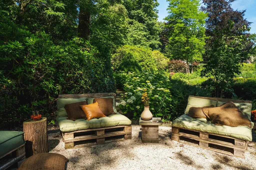 Mobilier de jardin en palettes avec coussins Oh My Gee marron 60x60_40