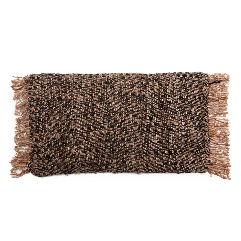 Coussin Oh My Gee Noir Cuivre 30x50 avec motif en chevrons et franges