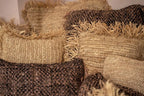 Pile de coussins texturés La housse de coussin Oh My Gee Noir Cuivre 30x50_40