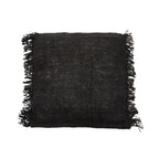 Coussin noir avec frange de 60x60 cm, modèle La housse de coussin Oh My Gee