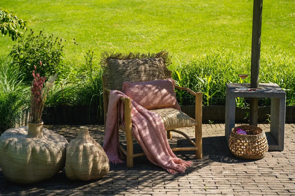 Chaise tissée avec accents roses et coussin La housse de coussin Oh My Gee - Rose saumon