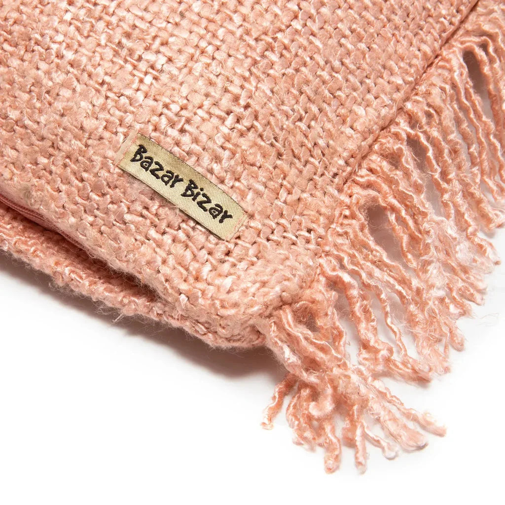 Hamac rose tissé avec franges, produit La housse de coussin Oh My Gee - Rose saumon