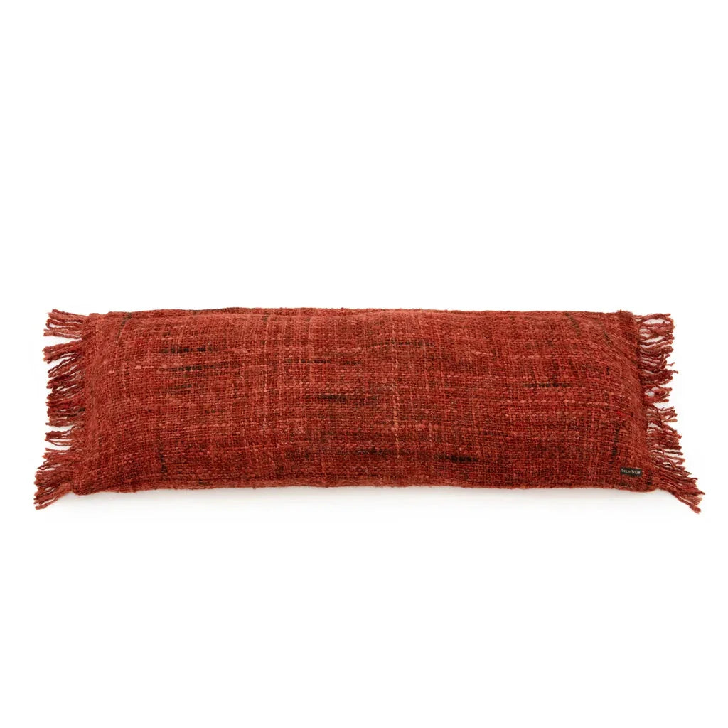 Housse de coussin rectangulaire rouge cerise texturée et à franges 35x100