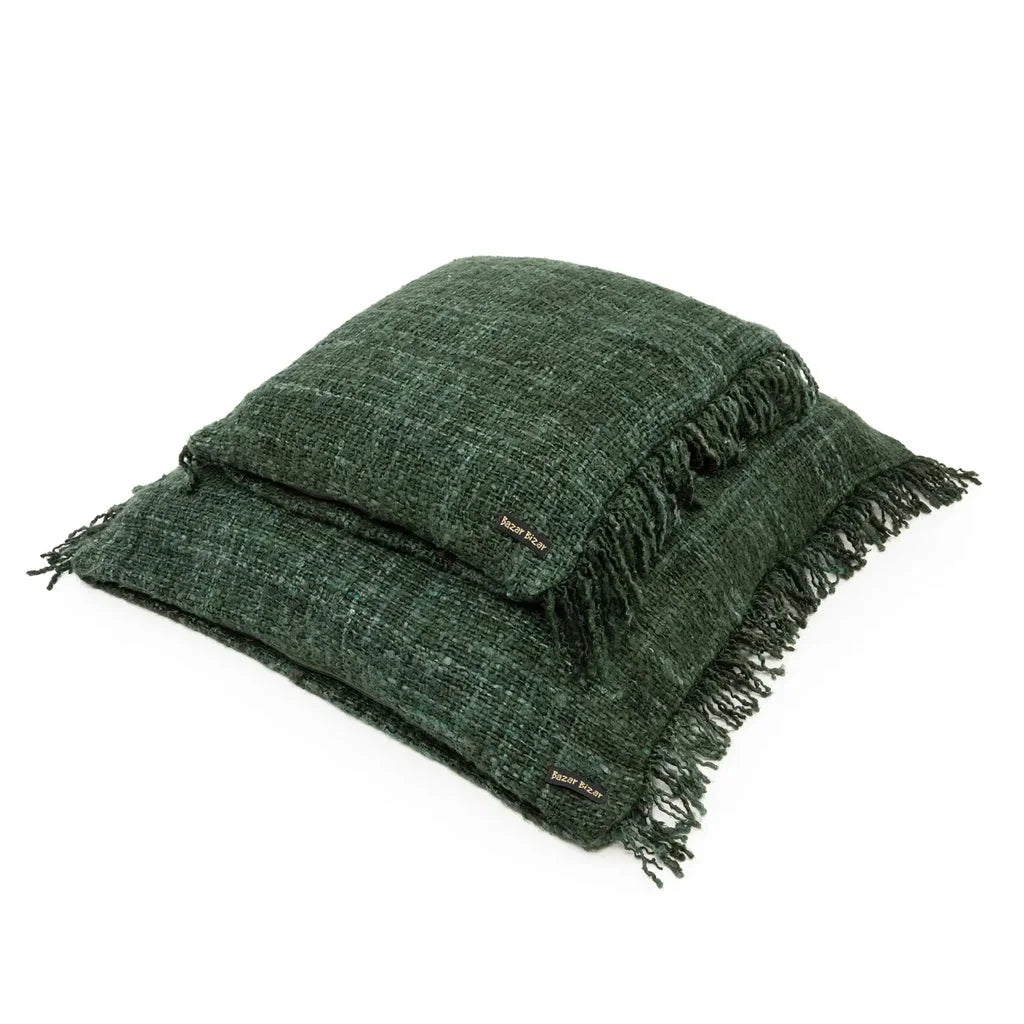 Deux coussins verts texturés avec franges de la housse Oh My Gee 60x60_40