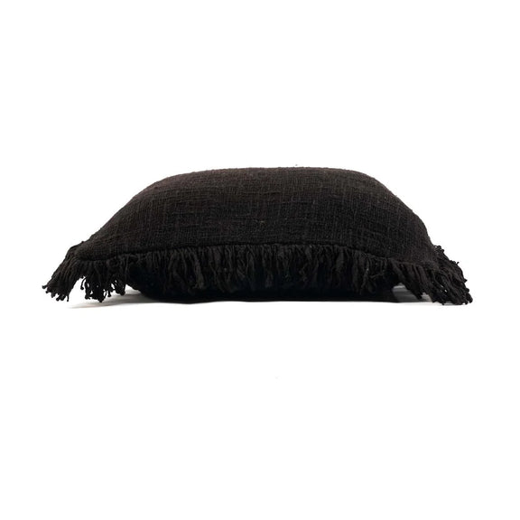 Coussin noir à franges de la collection La housse de coussin pleine lune