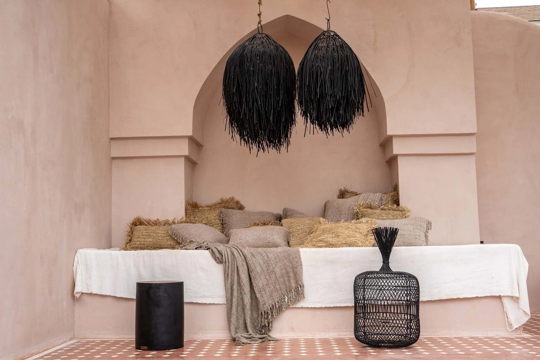 Suspension en fibres naturelles pour décoration intérieure moderne et élégante