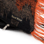 Housse de coussin rectangulaire en coton noir orange avec motif chevron et franges